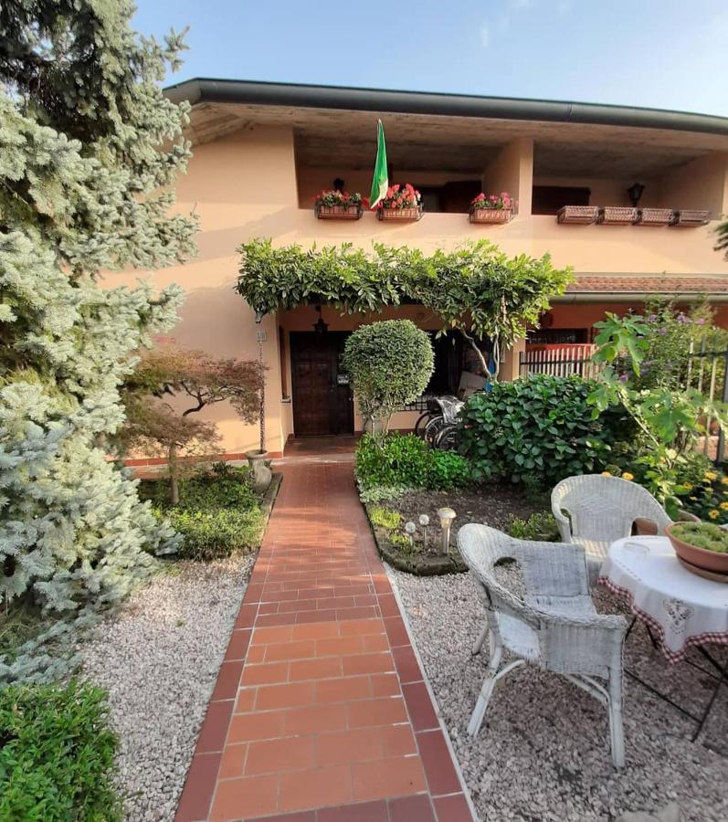 B&B L'Isola Di Casa Brembate Ngoại thất bức ảnh